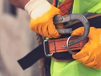 GC1_Img1_1170.jpg worker