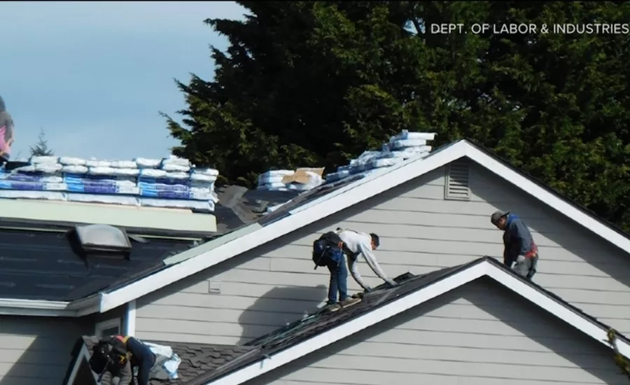 An Allways Roofing crew was documented not using proper fall safety equipment.
