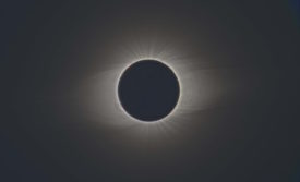 Pasachoff-Sliski_2019_eclipse_composite_1.jpg
