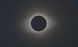 Pasachoff-Sliski_2019_eclipse_composite_1.jpg