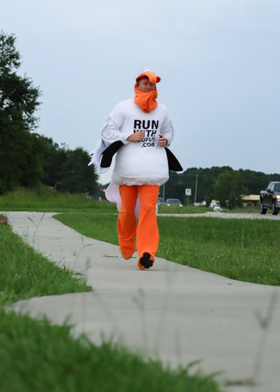 Roofus the Pelican runs a charity 5K