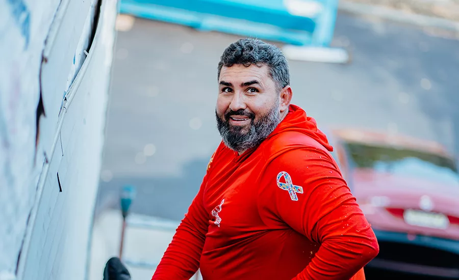 Jason Jiménez de Gasper Roofing.