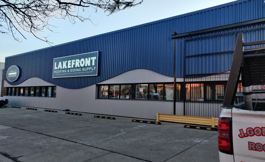 lakefront-roofing-and-supply's-sheet-metal-building-exterior-view