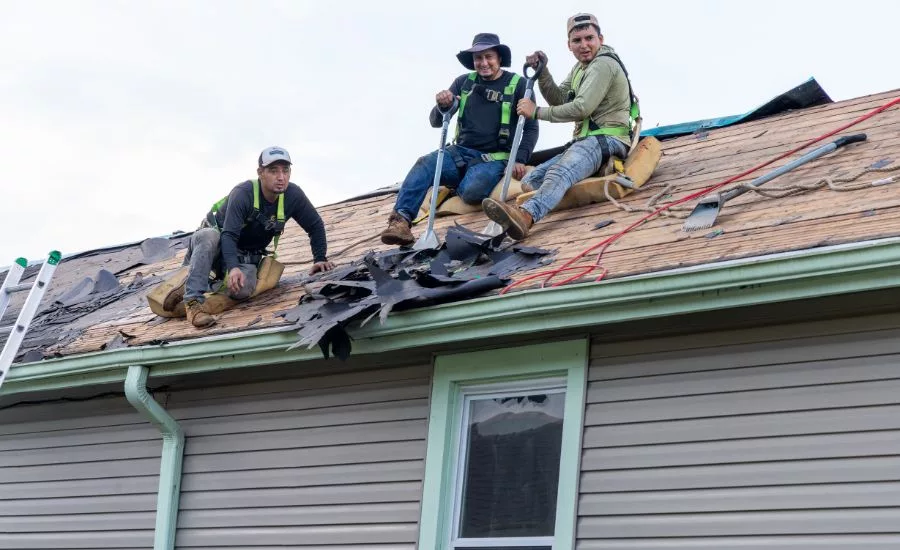 roofers installing FORTIFIED roofs in Louisiana
