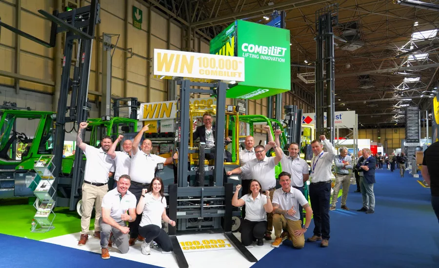combilift-employees-with-1000,000th-forklift-at-IMHX