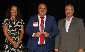 ATAS-mark-bus-with-leigh-valley-business-and-bridgetower-media-officials