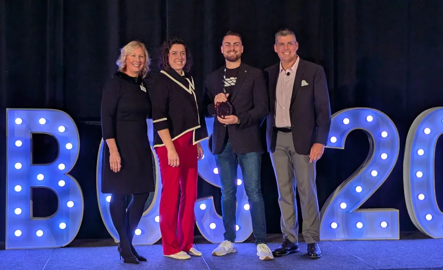 Award-presentation-RT3-award-winner