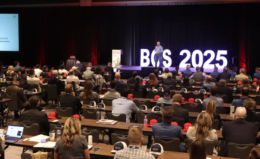 BOS-photo-gallery-2025 view-of-BOS-audience-and-presenter