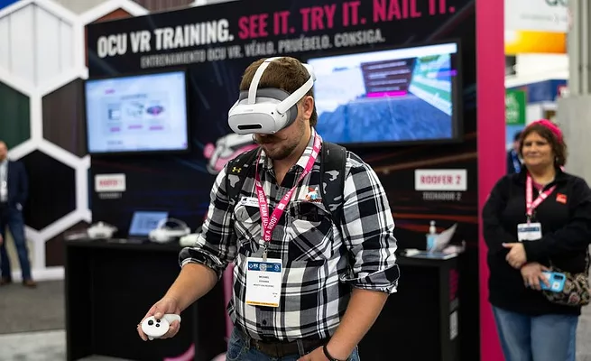contractor tests new VR training