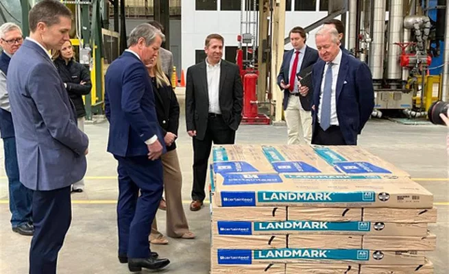 Georgia Governor Brian Kemp visits CertainTeed Roofing facility