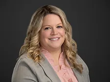 Raymond-Shannon Curtis headshot