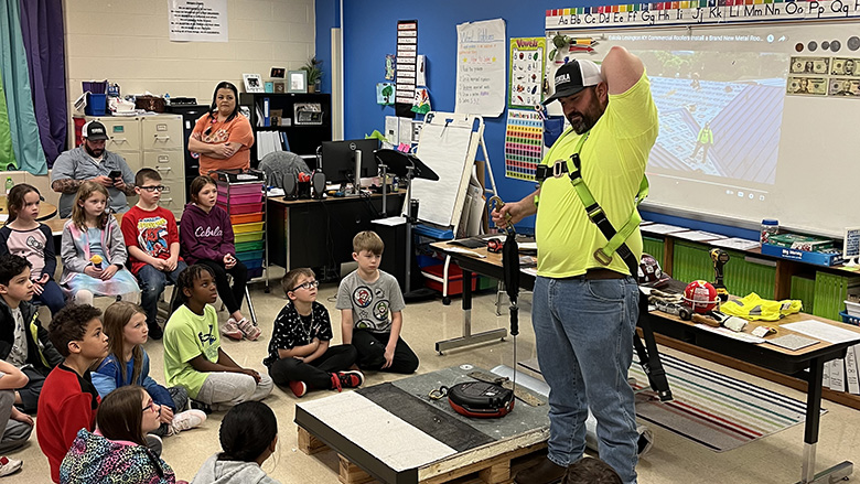 Eskola visits an elementary school class