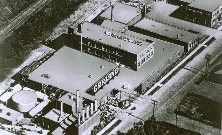 Garland 125 Years 2-20 Photo_900