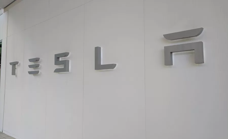 tesla-logo