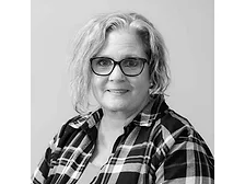 S-5-Lezlie McInturff Headshot