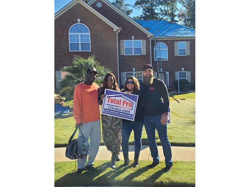 Roofing Contractors Honor Veterans Day 2021 with Free Roofs for