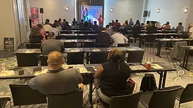 Latinos en Roofing-1.jpg