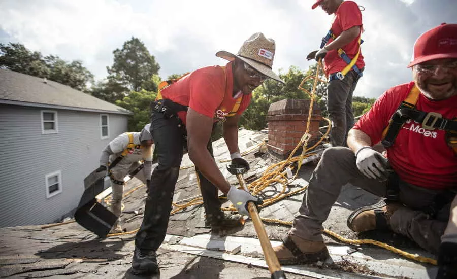 GAF Anthony Mackie repairing roof in New Orleans